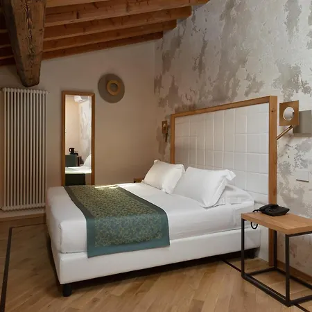 Ca Uberti Palace Hotel, Mantegnahotels 4* Mantova