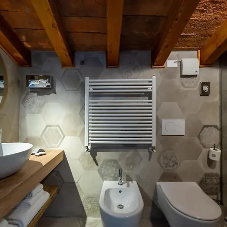 מלון Ca Uberti Palace Hotel, Mantegnahotels