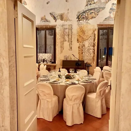 Ca Uberti Palace 4*
