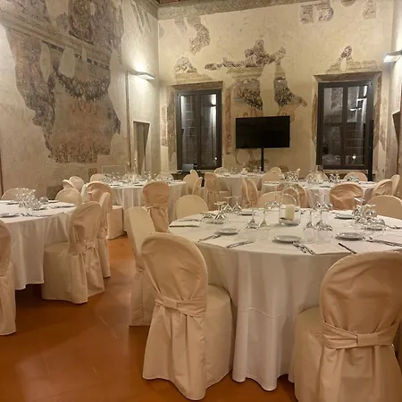 Ca Uberti Palace Hotel, Mantegnahotels 酒店