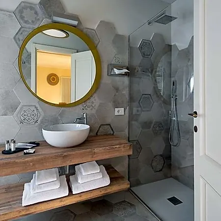 Ca Uberti Palace Hotel, Mantegnahotels Szálloda
