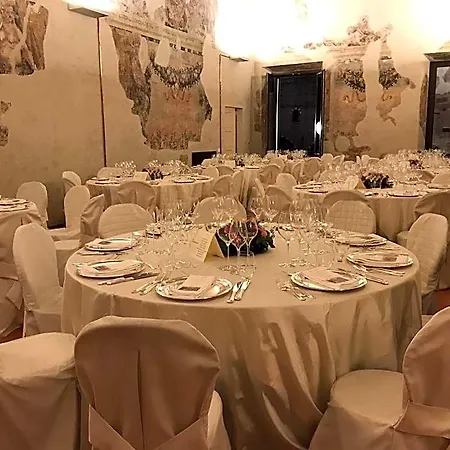 Cà Uberti Palace Hotel, Mantegnahotels