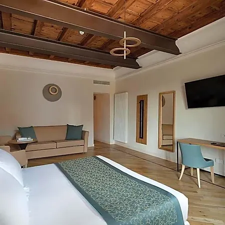 Cà Uberti Palace Hotel, Mantegnahotels